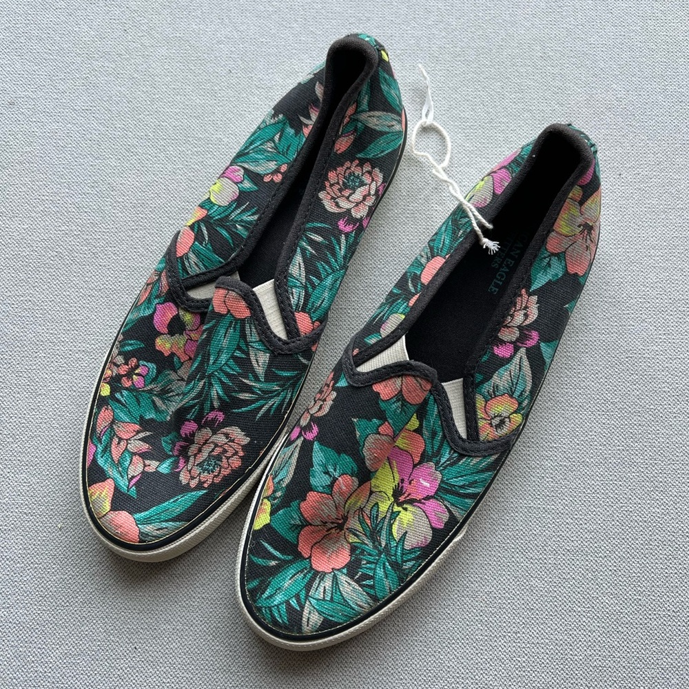 Women’s American Eagle Outfitters Tropical Floral Print Canvas Slip-On Sneakers